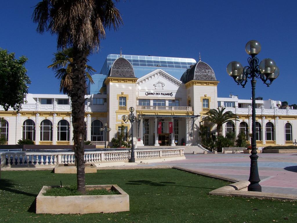 Hotel Portalet Hyères Exterior foto